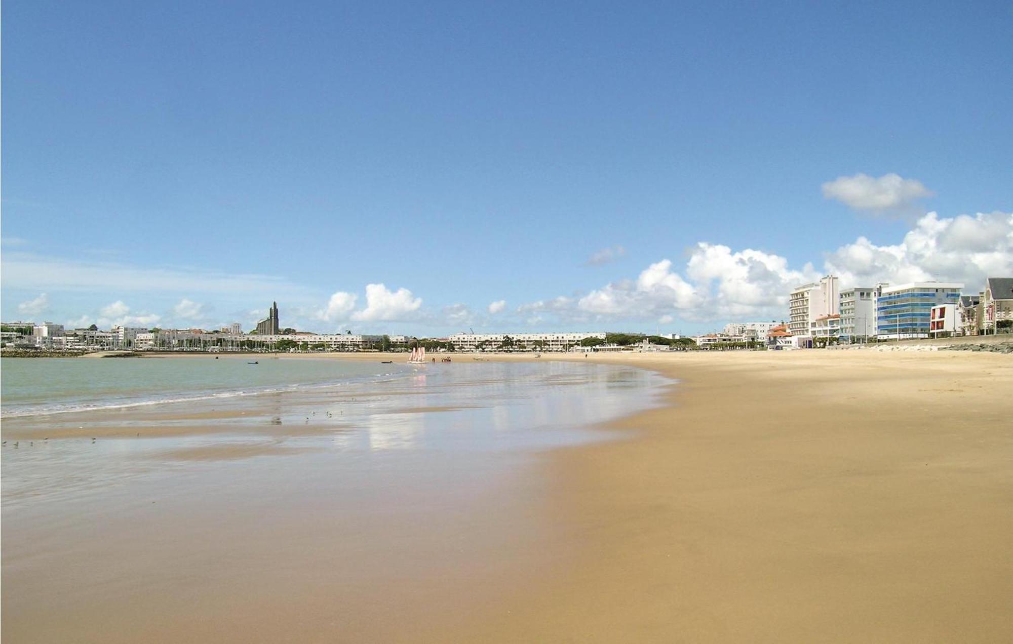 Gorgeous Apartment In Royan With Kitchen Eksteriør bilde