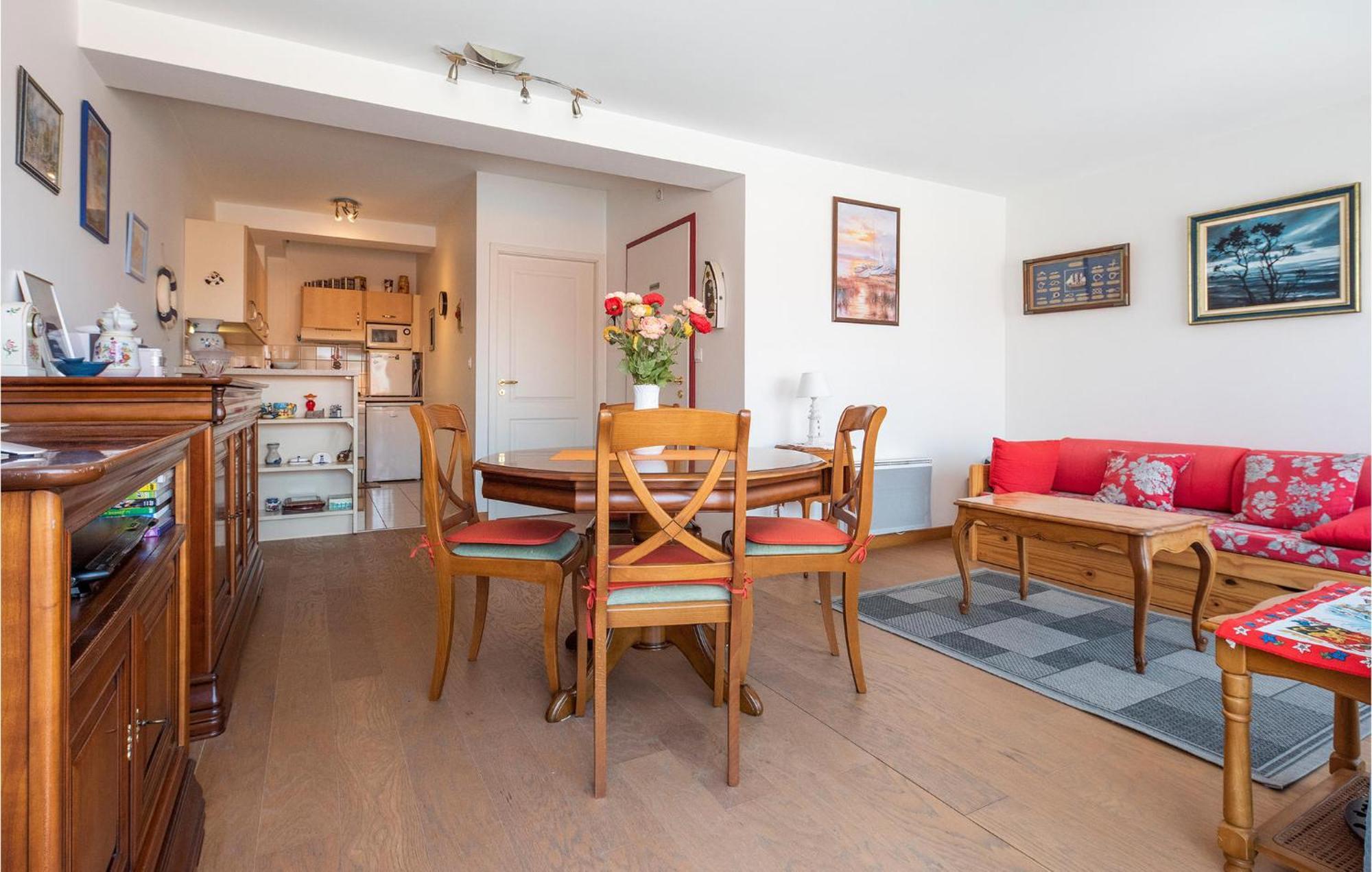 Gorgeous Apartment In Royan With Kitchen Eksteriør bilde