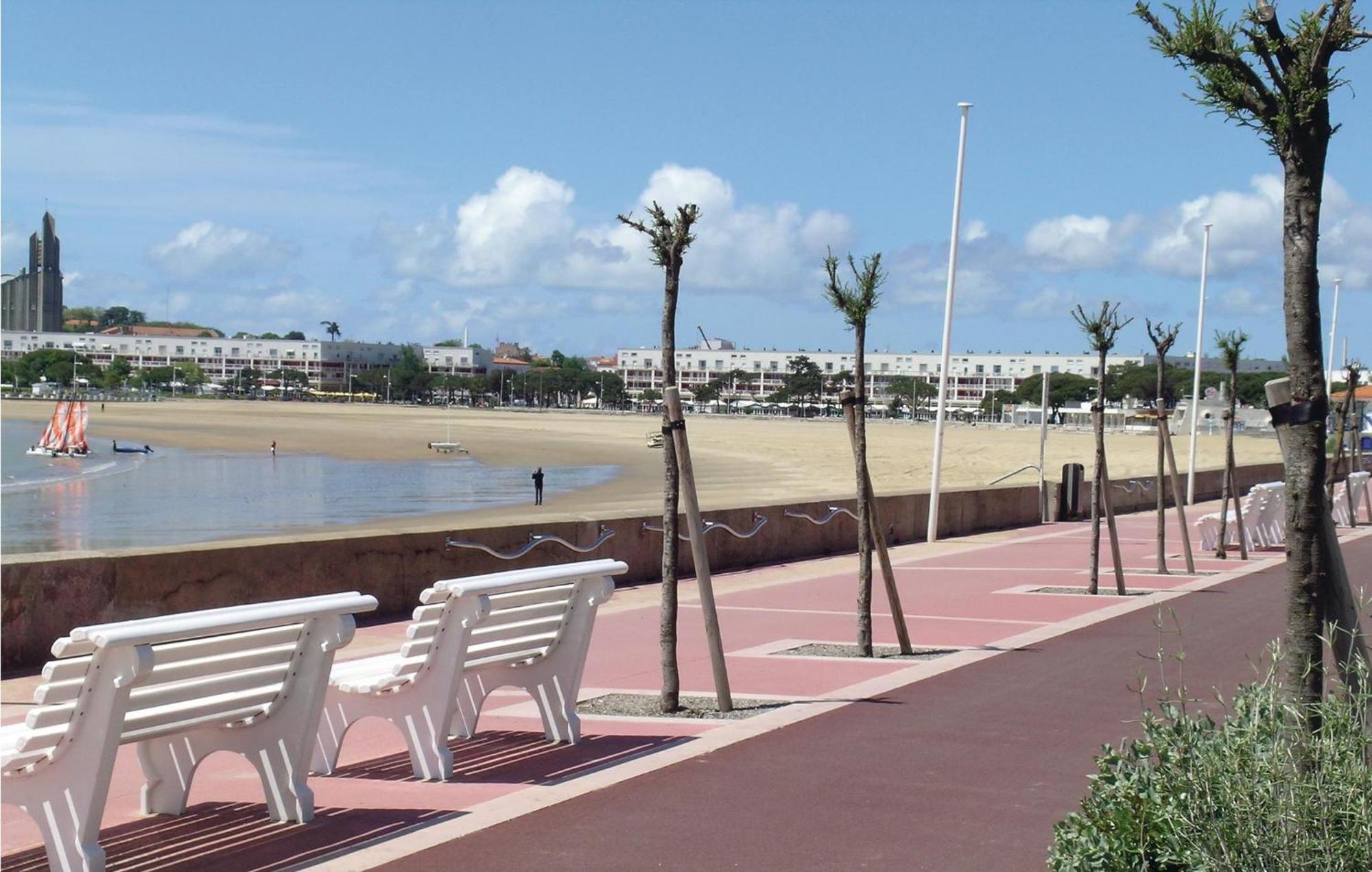 Gorgeous Apartment In Royan With Kitchen Eksteriør bilde